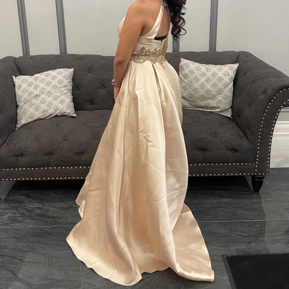 Dress from Camille La vie - Picture 2 of 3